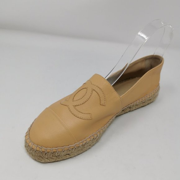 CHANEL Camel Nude Lambskin Espadrilles Logo Cap Toe Double Stack Flats - Picture 1 of 11